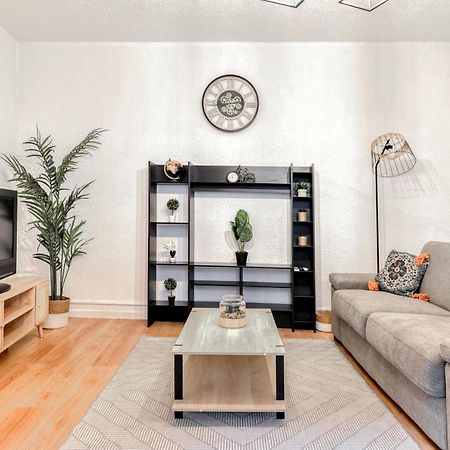 Le Central - Wifi - Tout A Pied Apartment Carcassonne Bagian luar foto