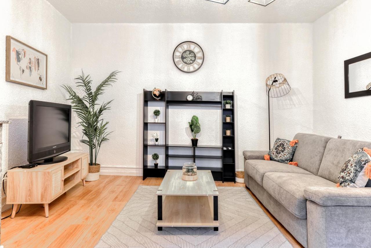 Le Central - Wifi - Tout A Pied Apartment Carcassonne Bagian luar foto