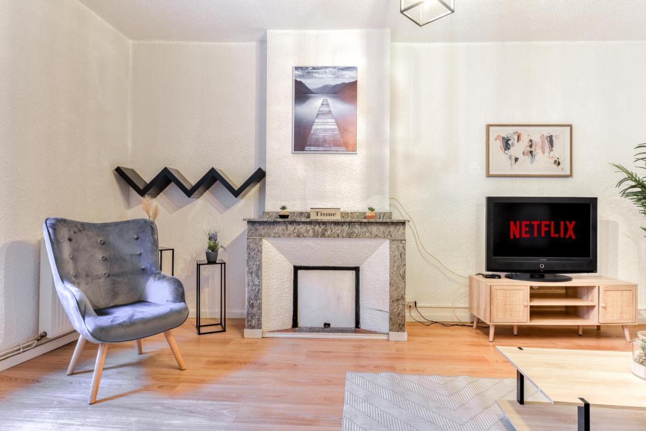 Le Central - Wifi - Tout A Pied Apartment Carcassonne Bagian luar foto